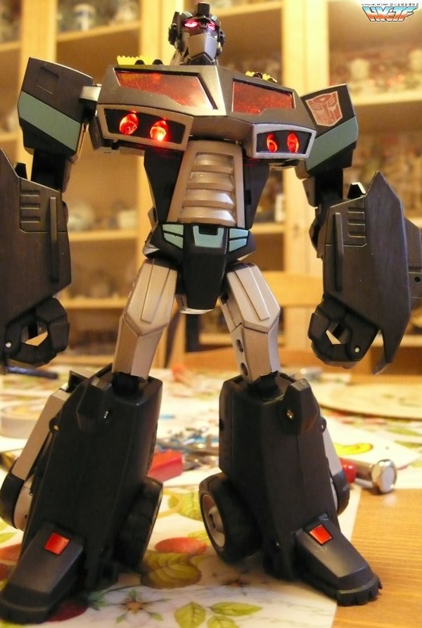 Transformers Animated Japan Optimus Prime Elite Guard  (1 of 7)